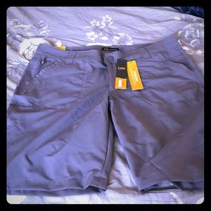 NWT Lee relaxed fit shorts